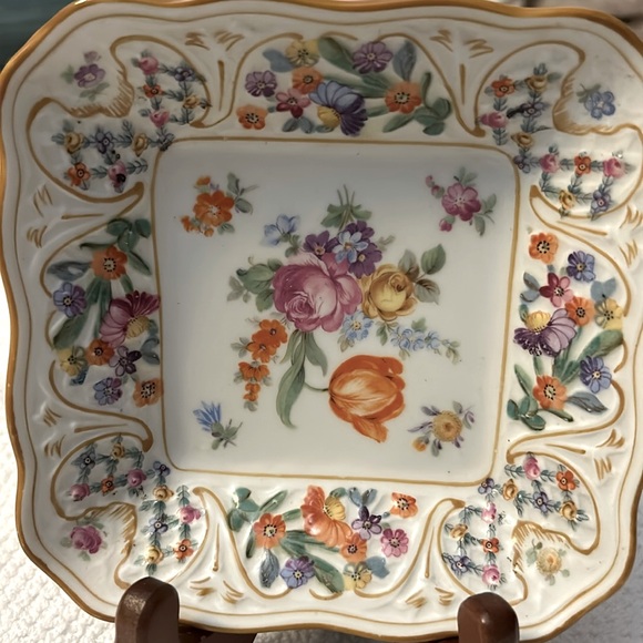 German Reticulated Rim Square Tray - Picture 1 of 3